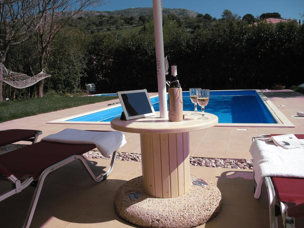 Exanthia Villas Exterior photo